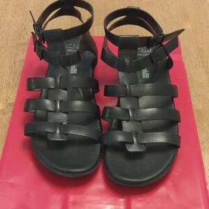 Clarks sandals, black, size 8 1/2 women's. Clarks collection with soft cushion